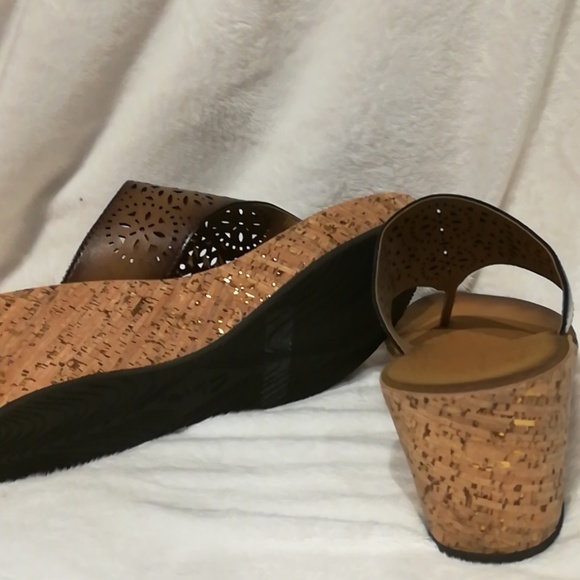 Clarks sandals - Picture 4 of 7